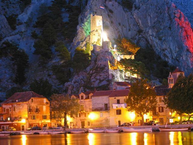 Apartman Roza Omiš Exteriér fotografie